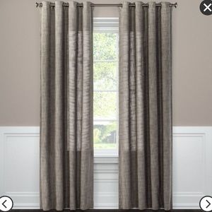 Gray Threshold Light-Filtering Curtain